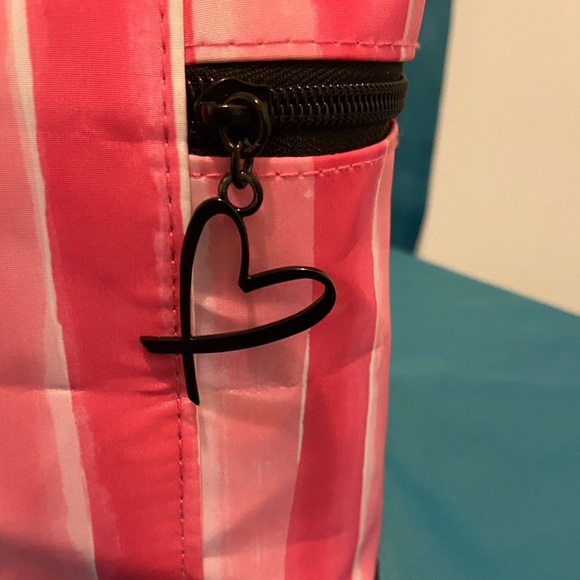 ❌SOLD❌Train Case - Picture 4 of 8